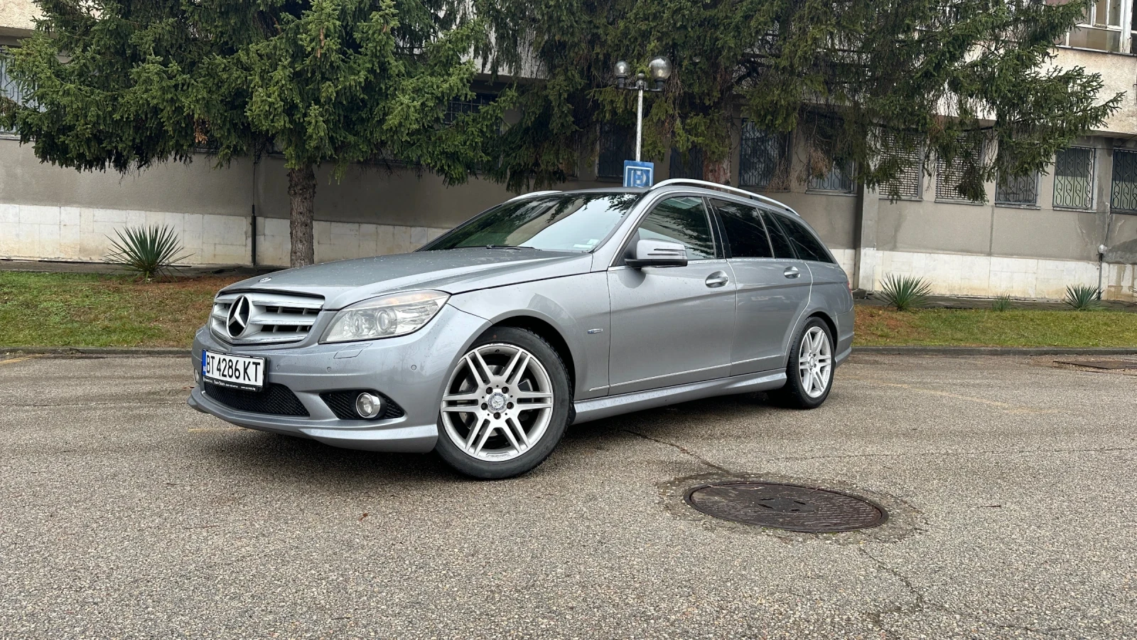 Mercedes-Benz C 250 AMG Line - изображение 2