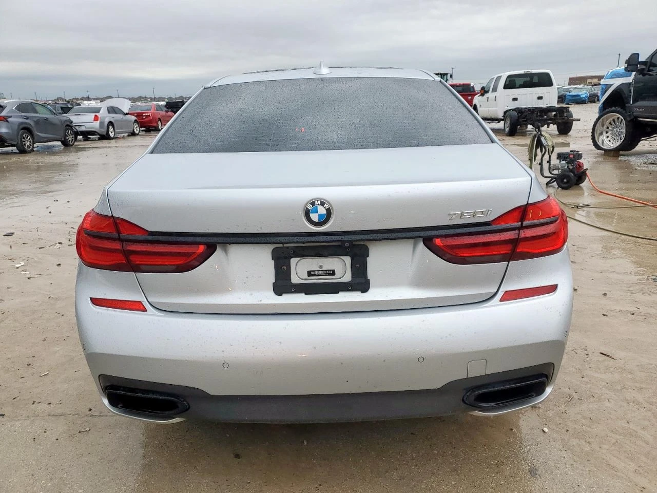BMW 750 I* АВТО КРЕДИТ - изображение 5