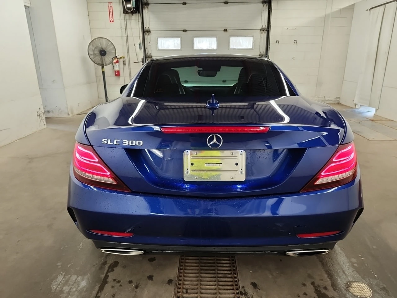 Mercedes-Benz SLC * CARFAX * АВТО КРЕДИТ * ЦЕНА ДО БГ! - изображение 5