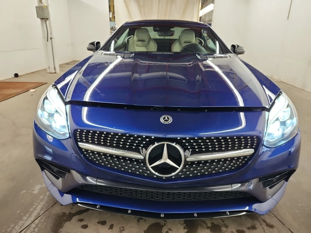 Mercedes-Benz SLC * CARFAX * АВТО КРЕДИТ * ЦЕНА ДО БГ! - изображение 2
