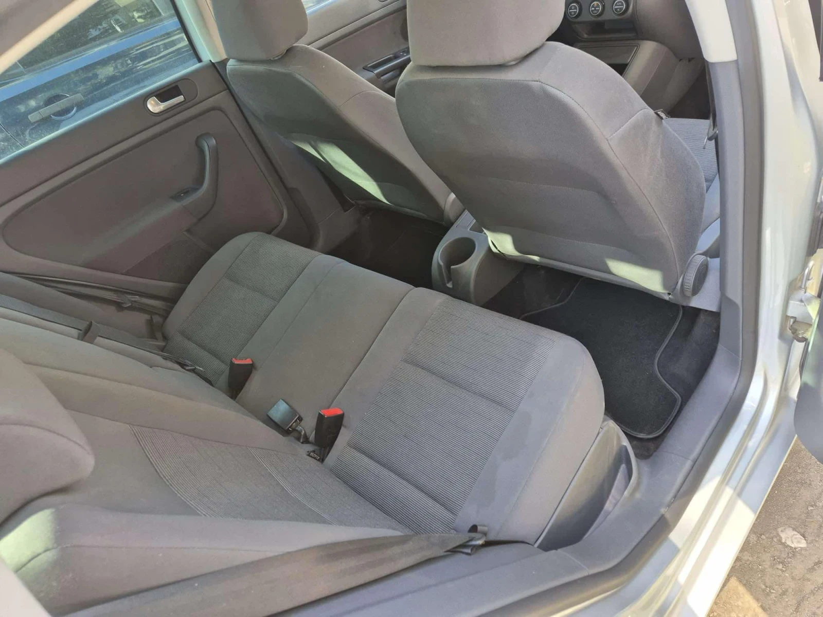 VW Golf Plus 1.4 75кс - изображение 10
