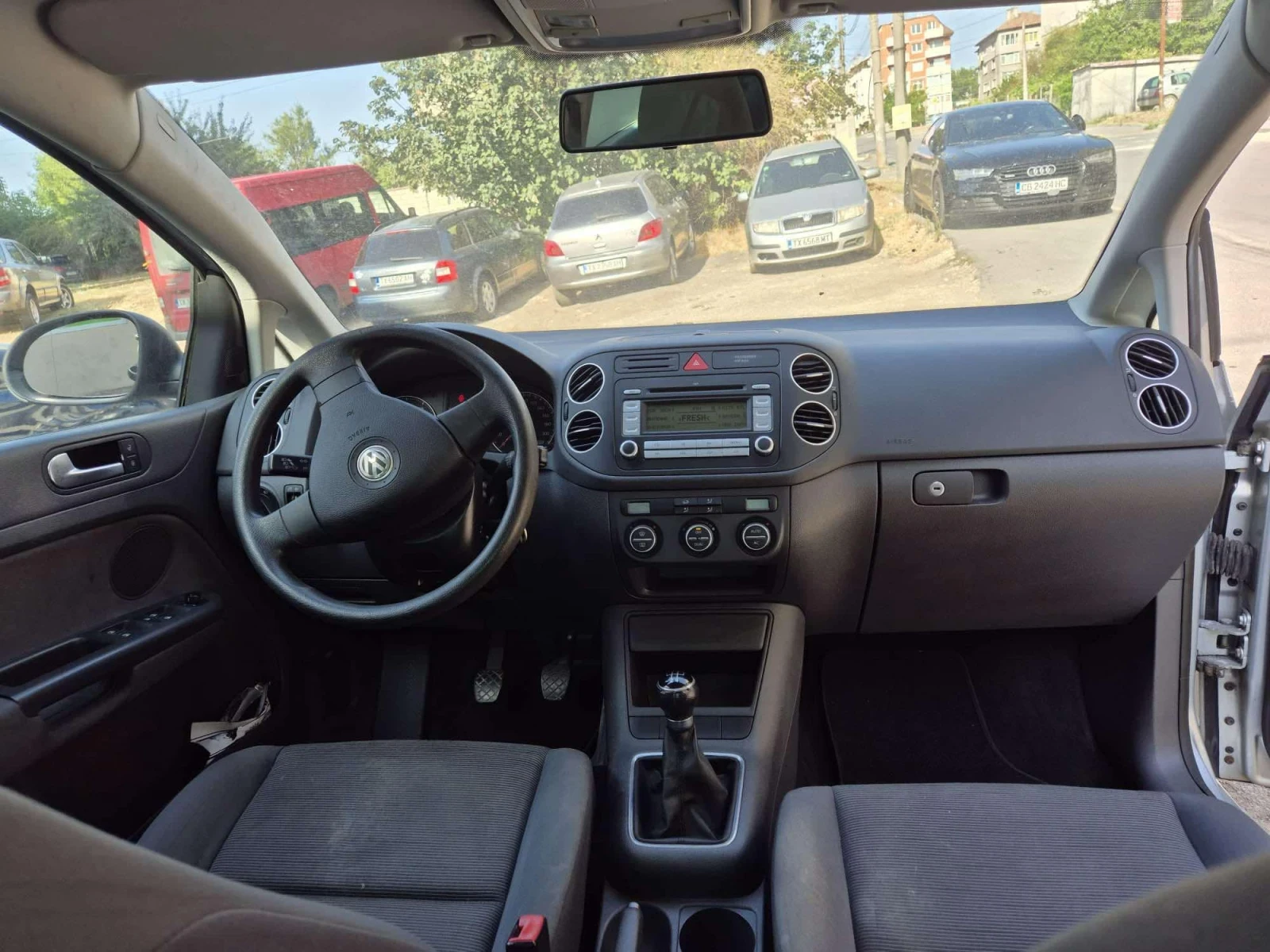 VW Golf Plus 1.4 75кс - изображение 8