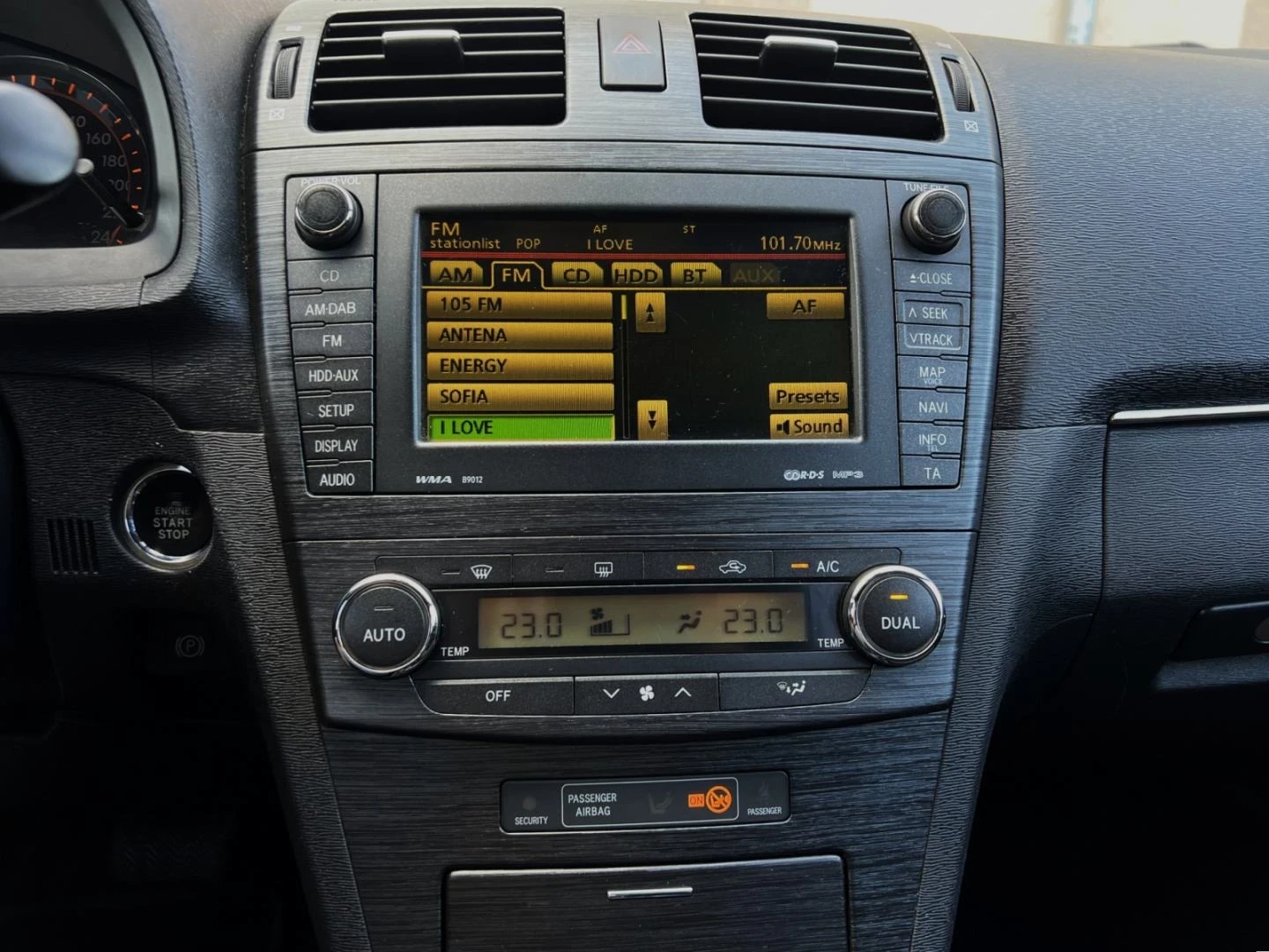 Toyota Avensis 2.2 D-CAT AUTOMATIC KEYLESS NAVI CAMERA - изображение 10