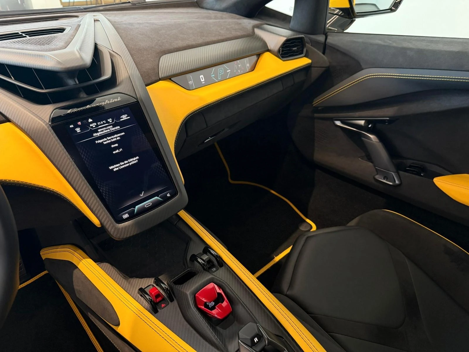 Lamborghini Revuelto 6.5 V12 HPEV/CARBON/CERAMIC/STYLE/360/ | Mobile.bg   13