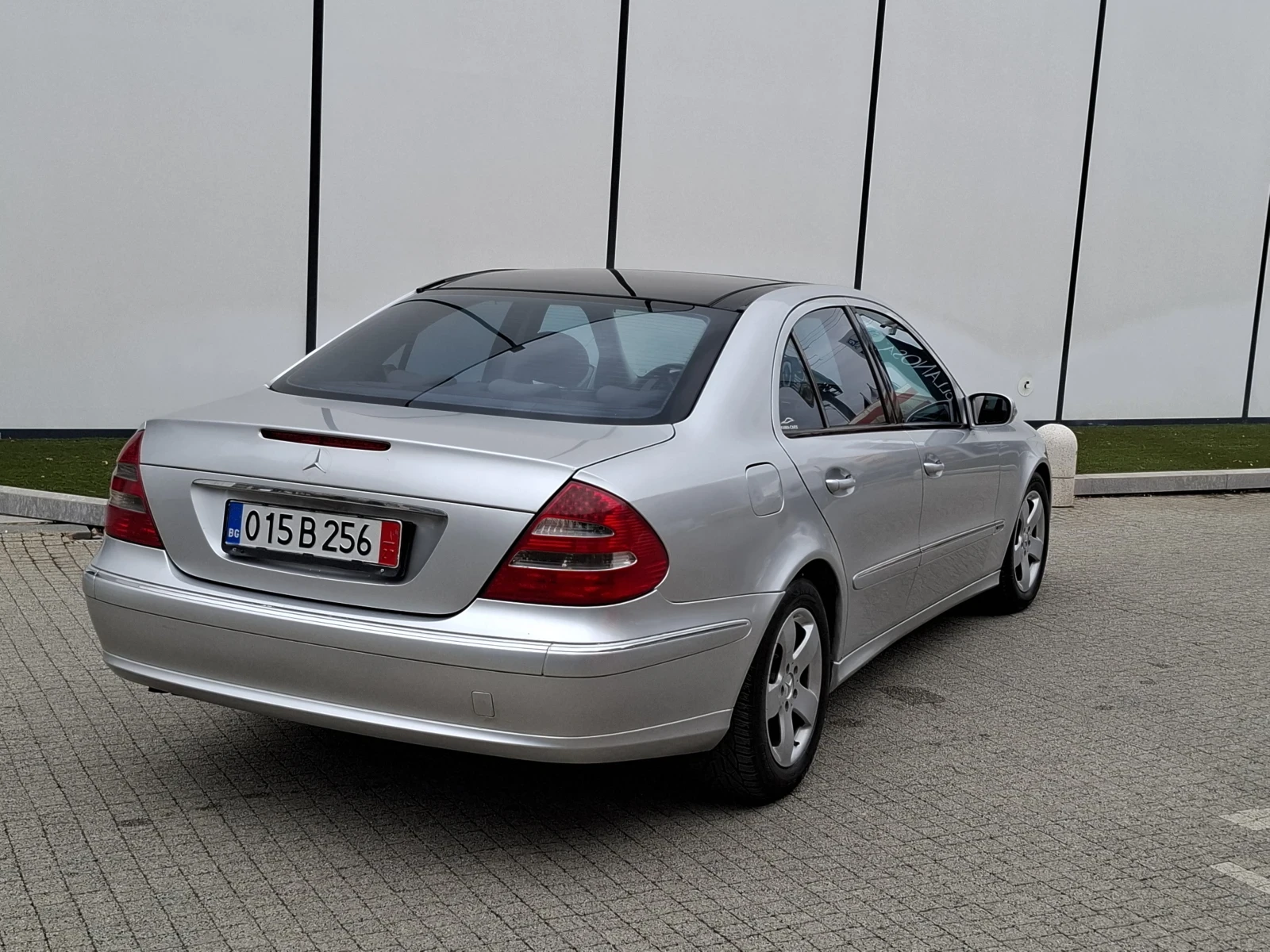 Mercedes-Benz E 220 2.2CDI(150кс)* AVANTGARDE* PANORAMA* HOB BНOC*  - изображение 6