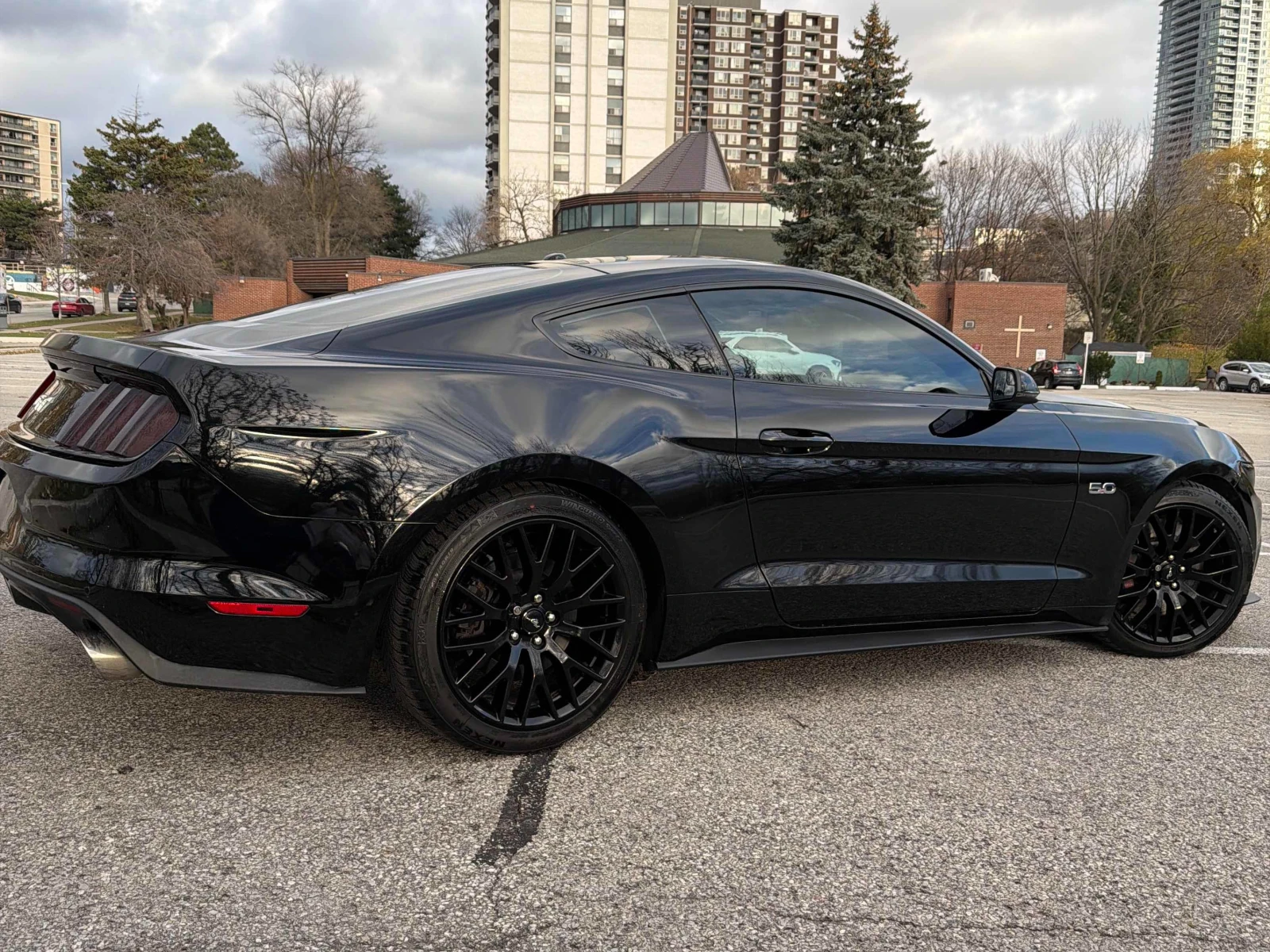 Ford Mustang GT * * CARFAX * * АВТО КРЕДИТ * *  - изображение 4