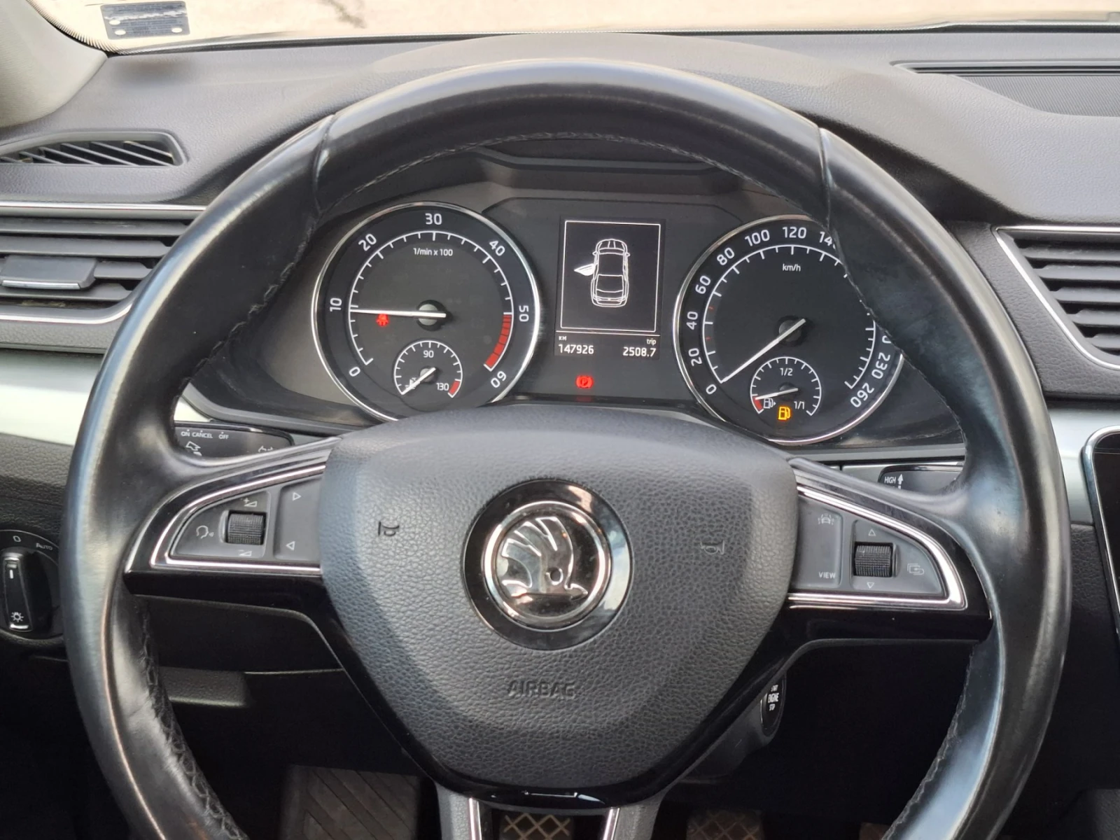 Skoda Superb 2.0TDI 150 к.с. 4X4 - изображение 6