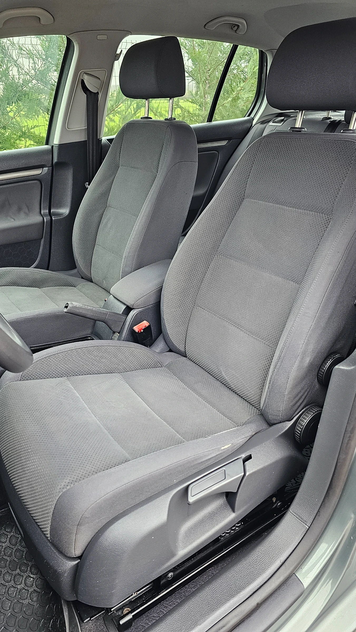 VW Golf V/С регистрация/1.4 Benzin/75ps/Klima - изображение 8