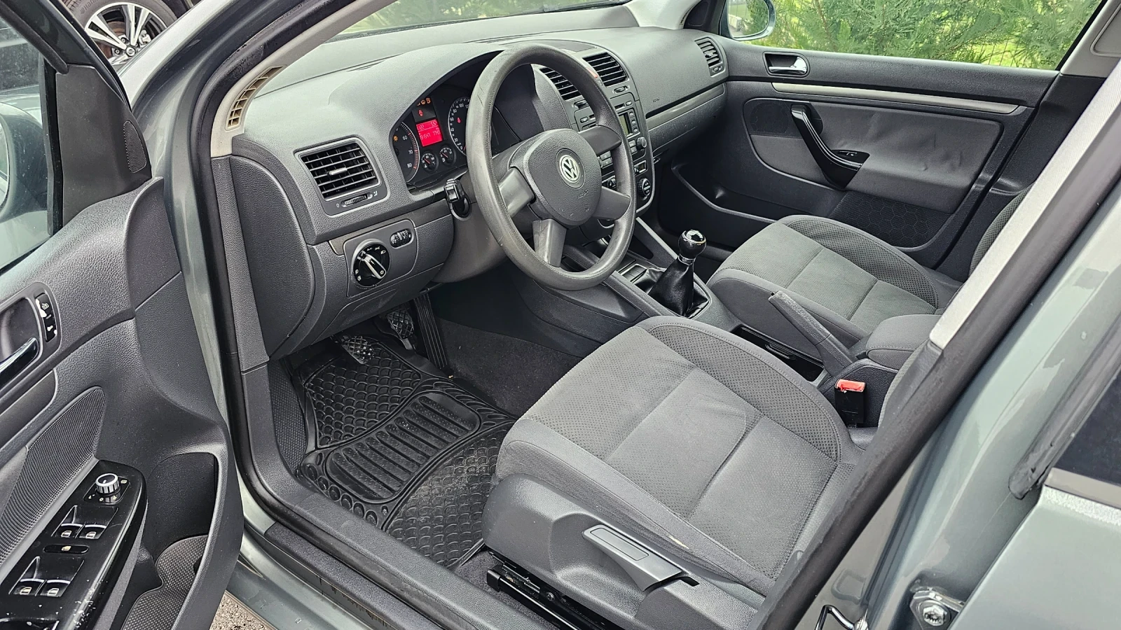 VW Golf V/С регистрация/1.4 Benzin/75ps/Klima - изображение 7