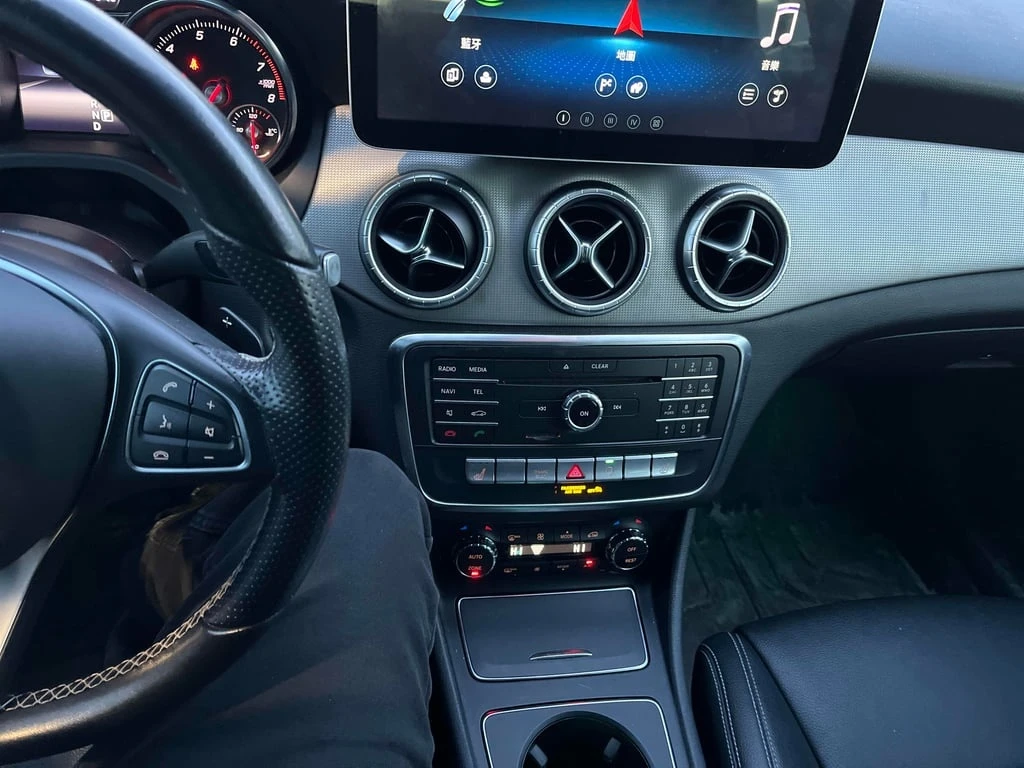 Mercedes-Benz CLA 250 2018 4MATIC * БЕЗ ПЪРВОНАЧАЛНА ВНОСКА*  - изображение 9