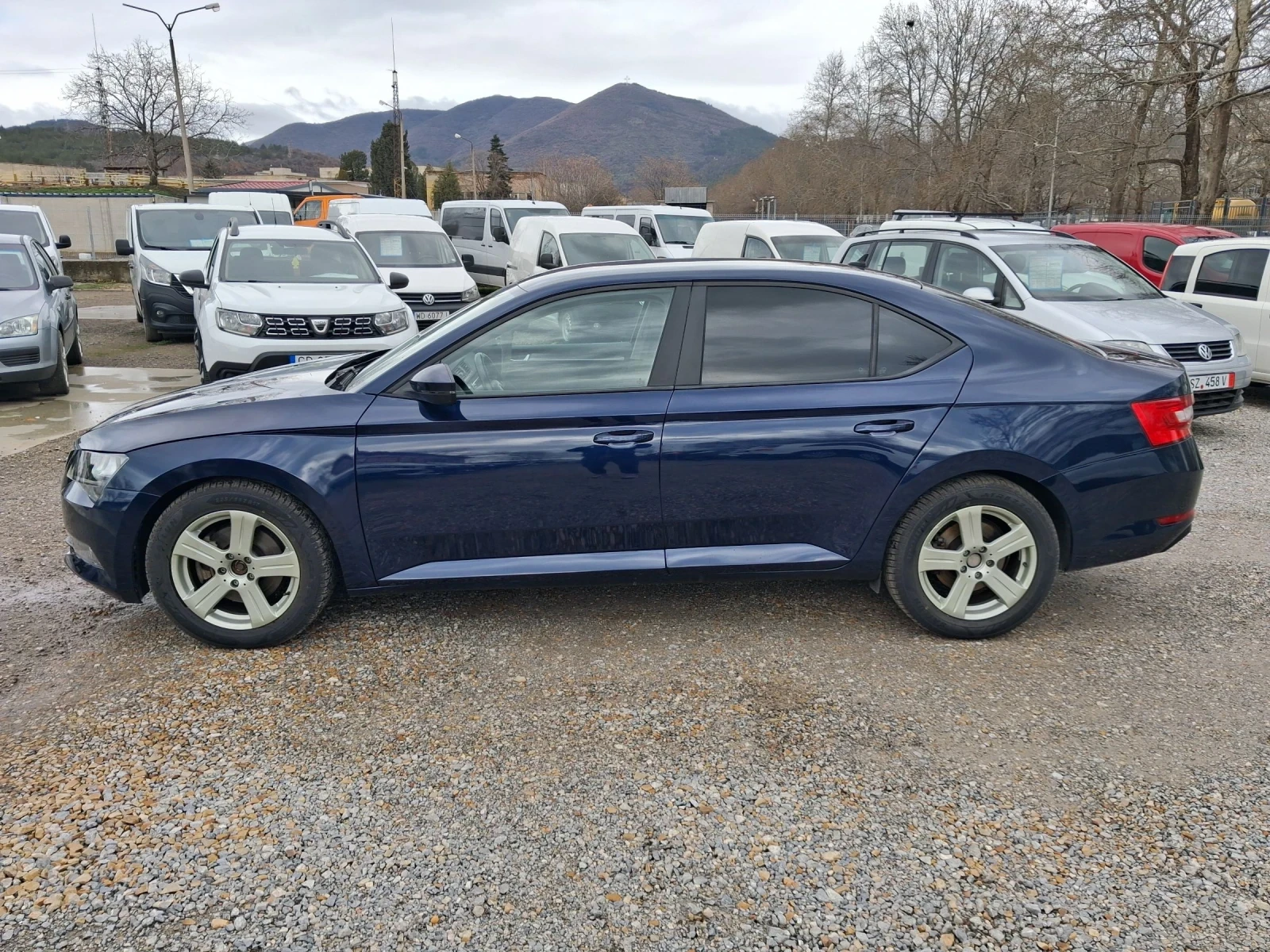 Skoda Superb 2.0 150 �.�. ���������, 6 �������� | Mobile.bg � ����������� 4