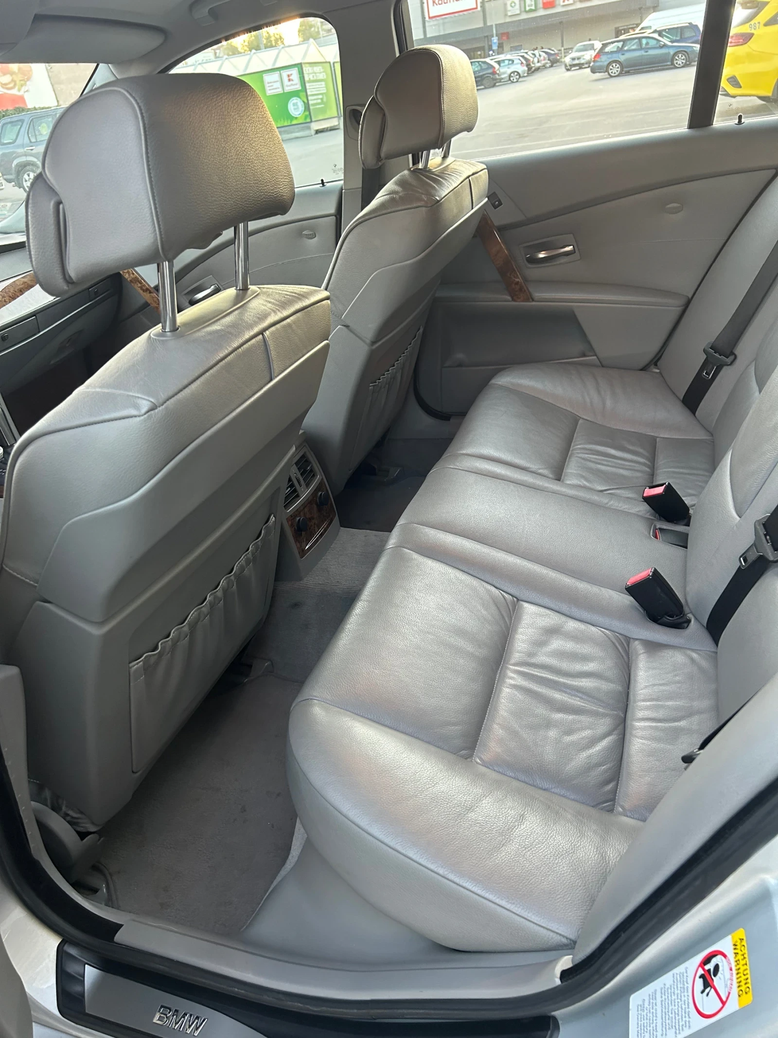 BMW 530 M Пакет Бензин/Газ Топ , снимка 9 - Автомобили и джипове - 53631954