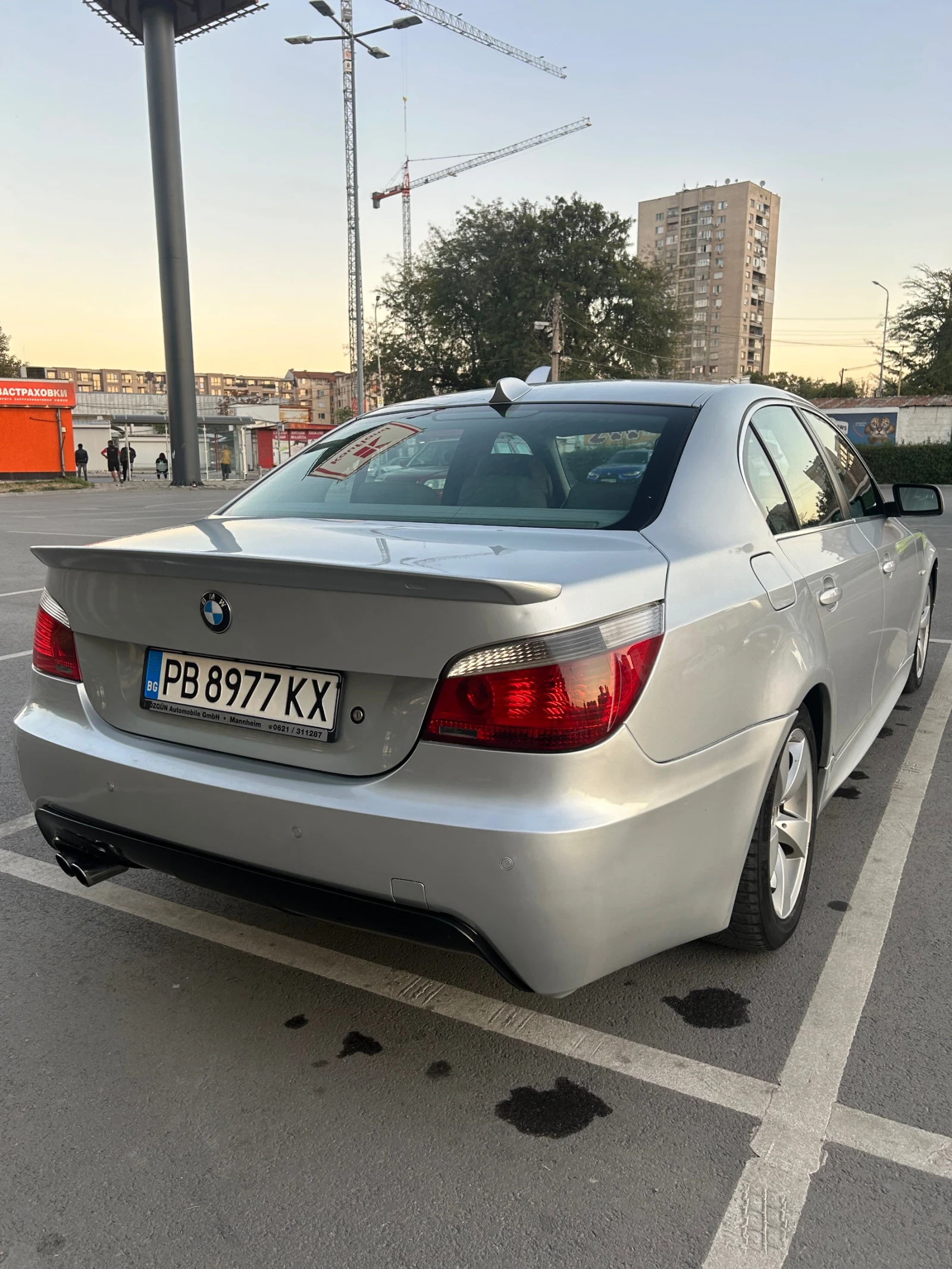 BMW 530 M Пакет Бензин/Газ Топ , снимка 6 - Автомобили и джипове - 53631954