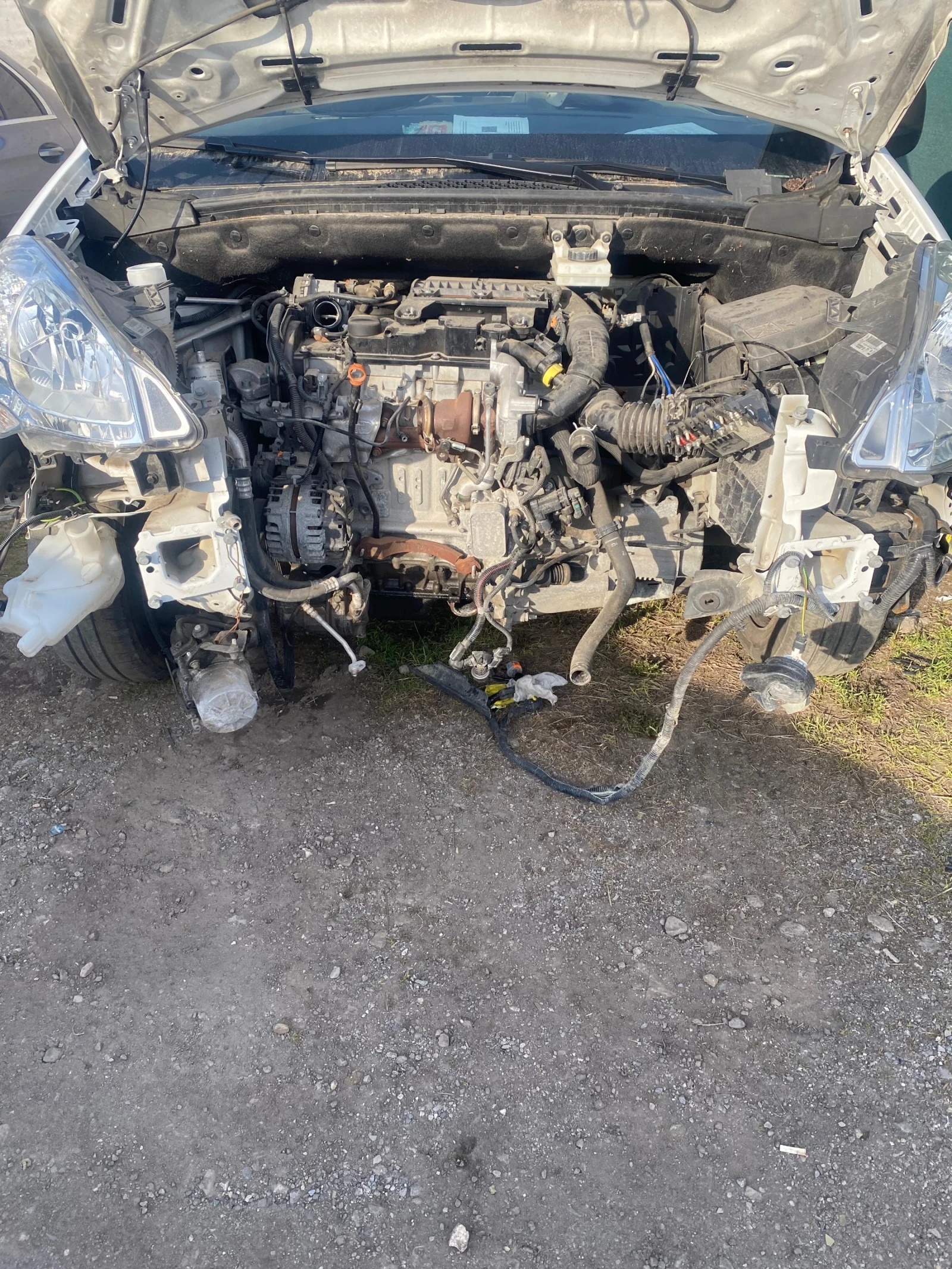 Peugeot Partner, снимка 2 - Автомобили и джипове - 53757150