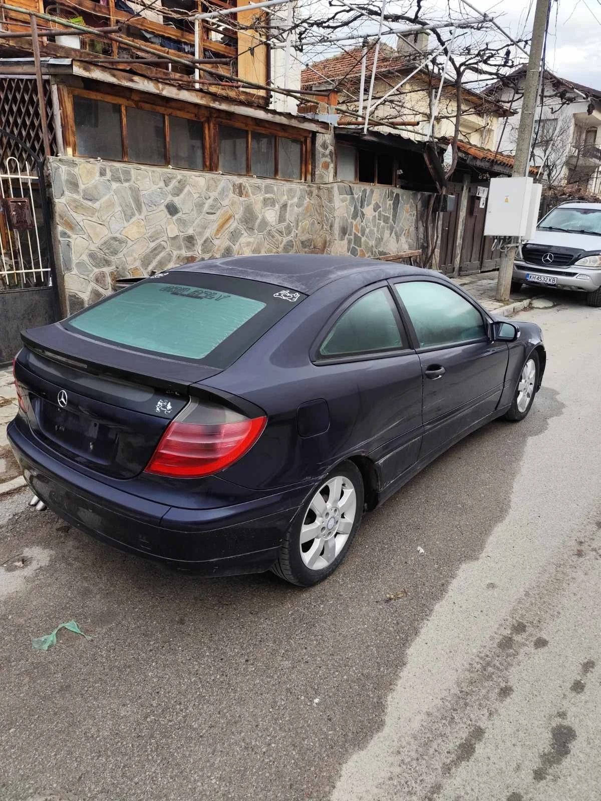 Mercedes-Benz C 220, снимка 4 - Автомобили и джипове - 53965465
