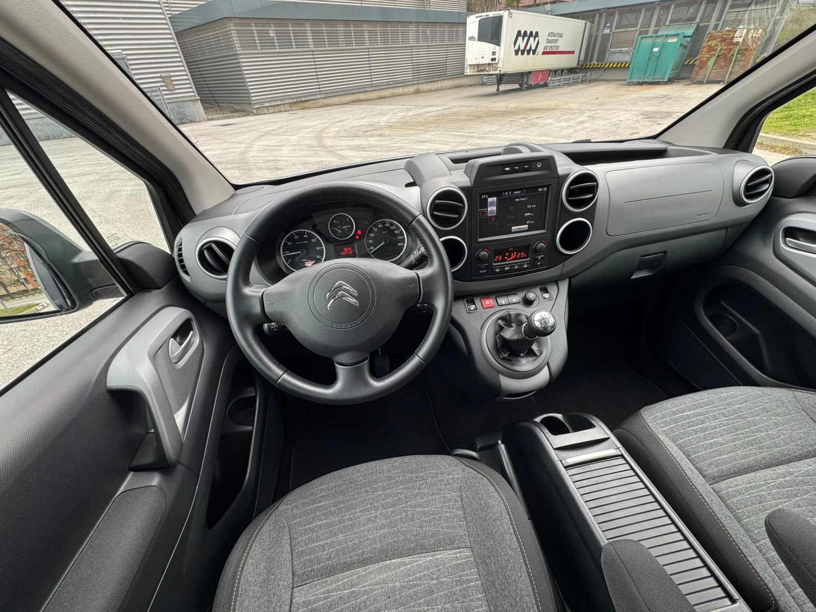 Citroen Berlingo 1.6HDI ::  Euro6 :: FACELIFT  | Mobile.bg � ����������� 12