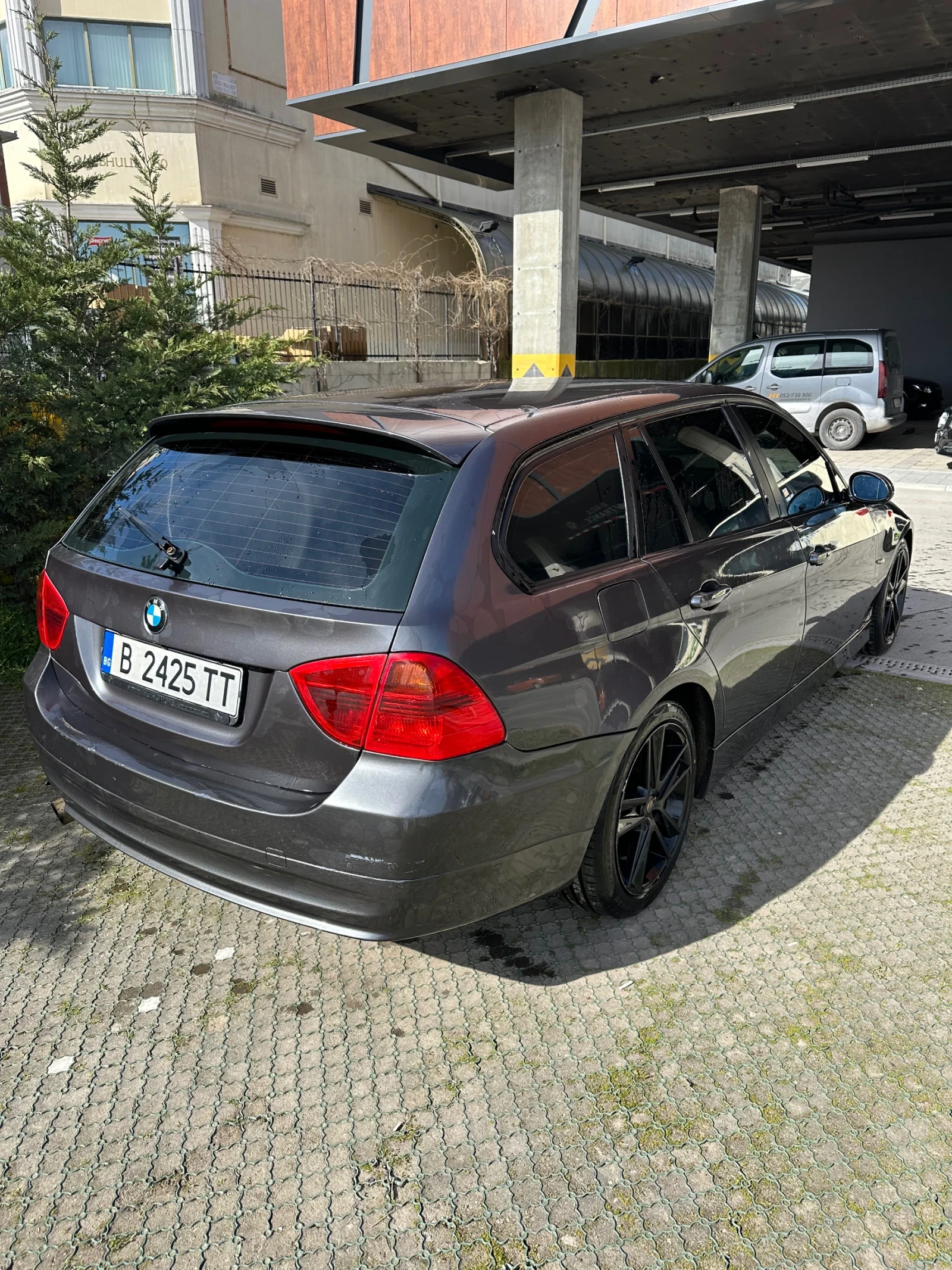 BMW 320, снимка 4 - Автомобили и джипове - 54318062