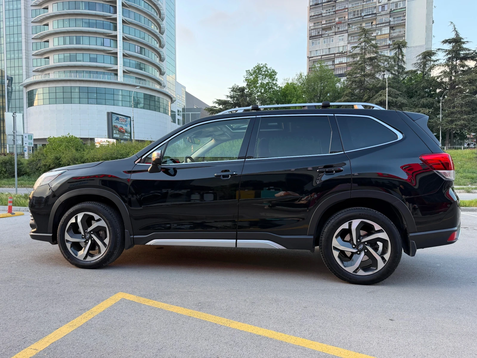 Subaru Forester Touring, снимка 8 - Автомобили и джипове - 54512059