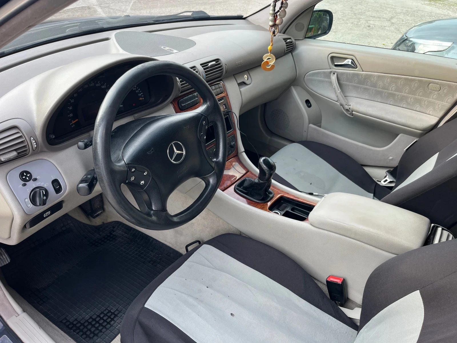 Mercedes-Benz C 200 W203, снимка 8 - Автомобили и джипове - 54606918