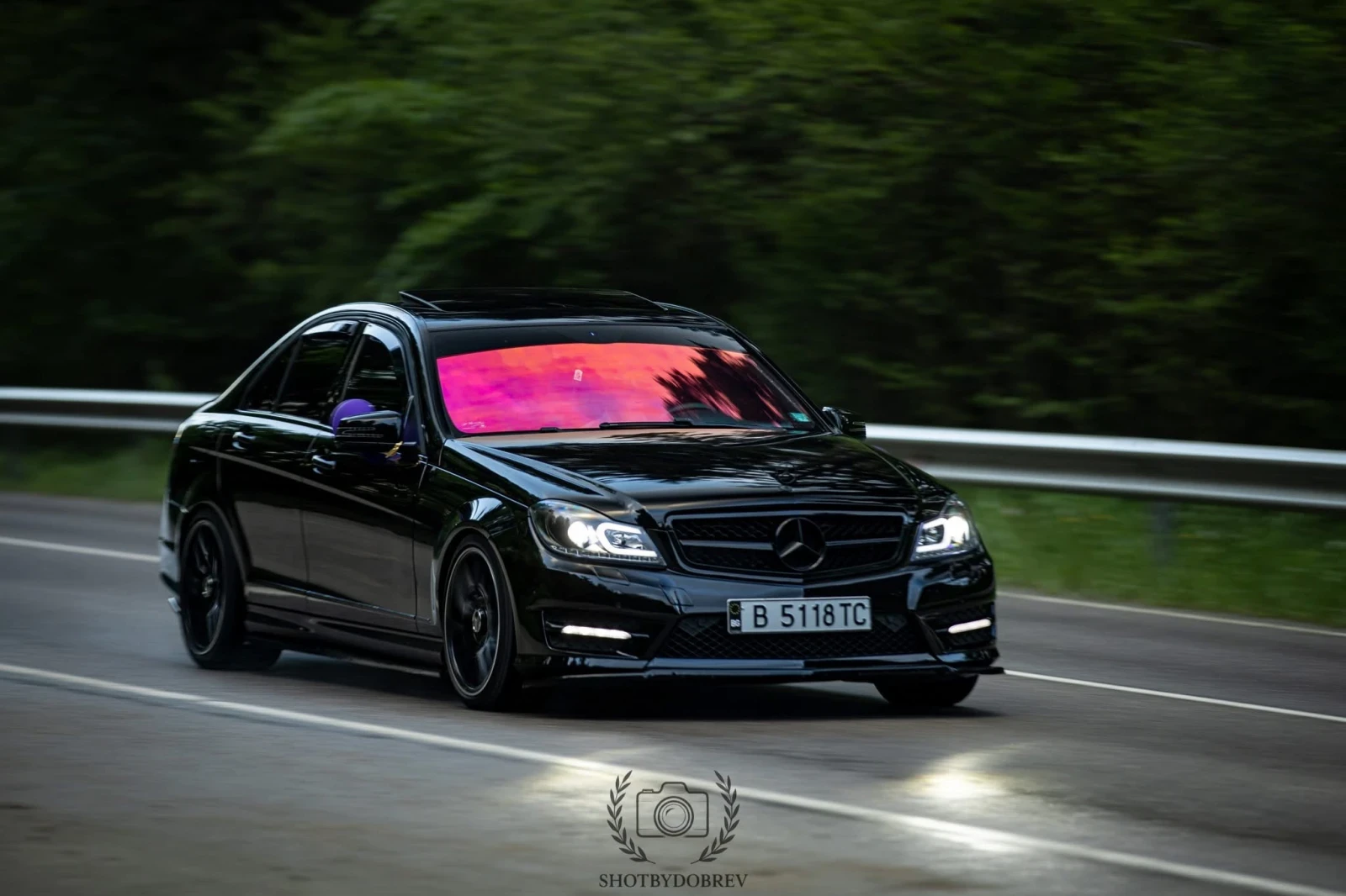 Mercedes-Benz C 300 4 MATIC AMG line, снимка 4 - Автомобили и джипове - 54745886