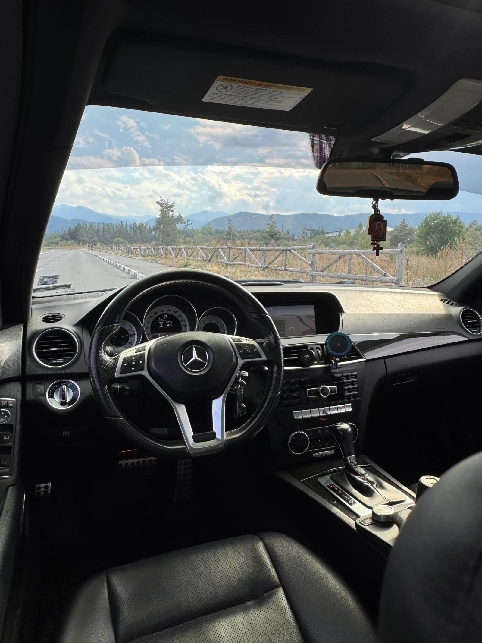 Mercedes-Benz C 300 4 MATIC AMG line, снимка 7 - Автомобили и джипове - 54745886