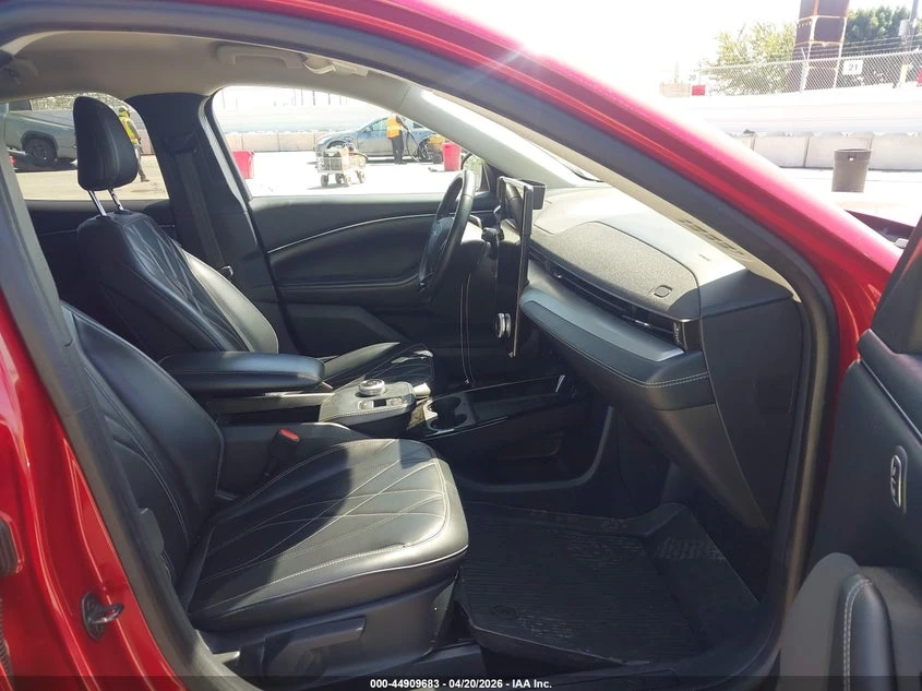 Ford Mustang Mach-E Select, снимка 5 - Автомобили и джипове - 54799185