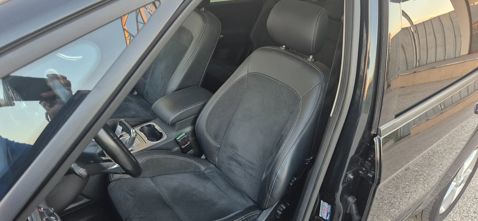 Ford S-Max 2.0-TDCI* 7м* 6ск.* Панорама* Кожа* , снимка 4 - Автомобили и джипове - 54981463