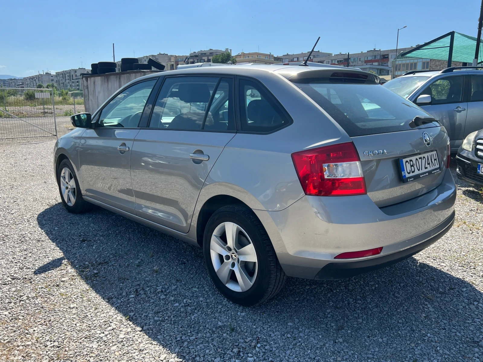 Skoda Rapid 1.2TSI, снимка 7 - Автомобили и джипове - 55090434