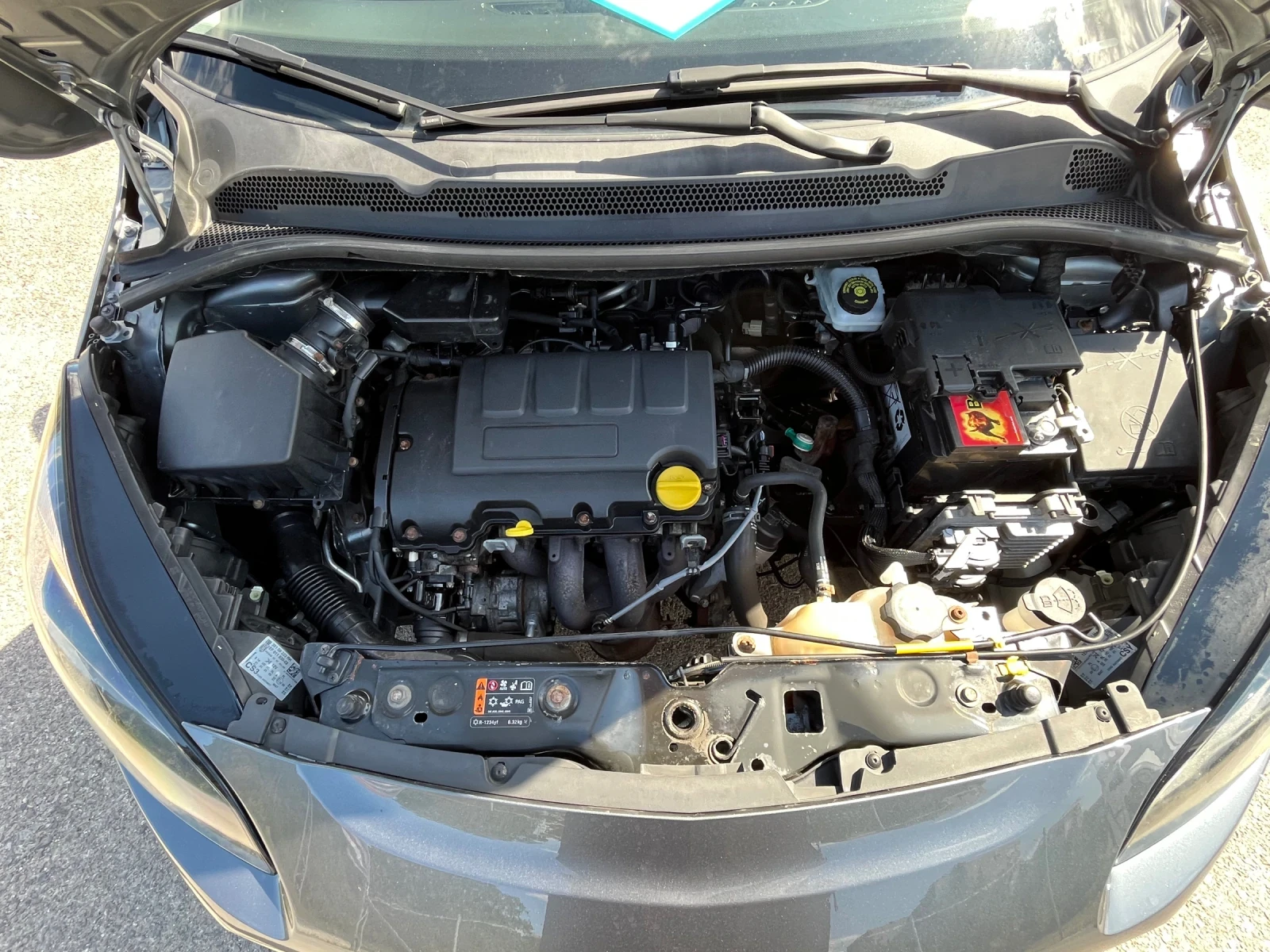 Opel Corsa Е 1.4i ОТЛИЧНА, снимка 15 - Автомобили и джипове - 55234509
