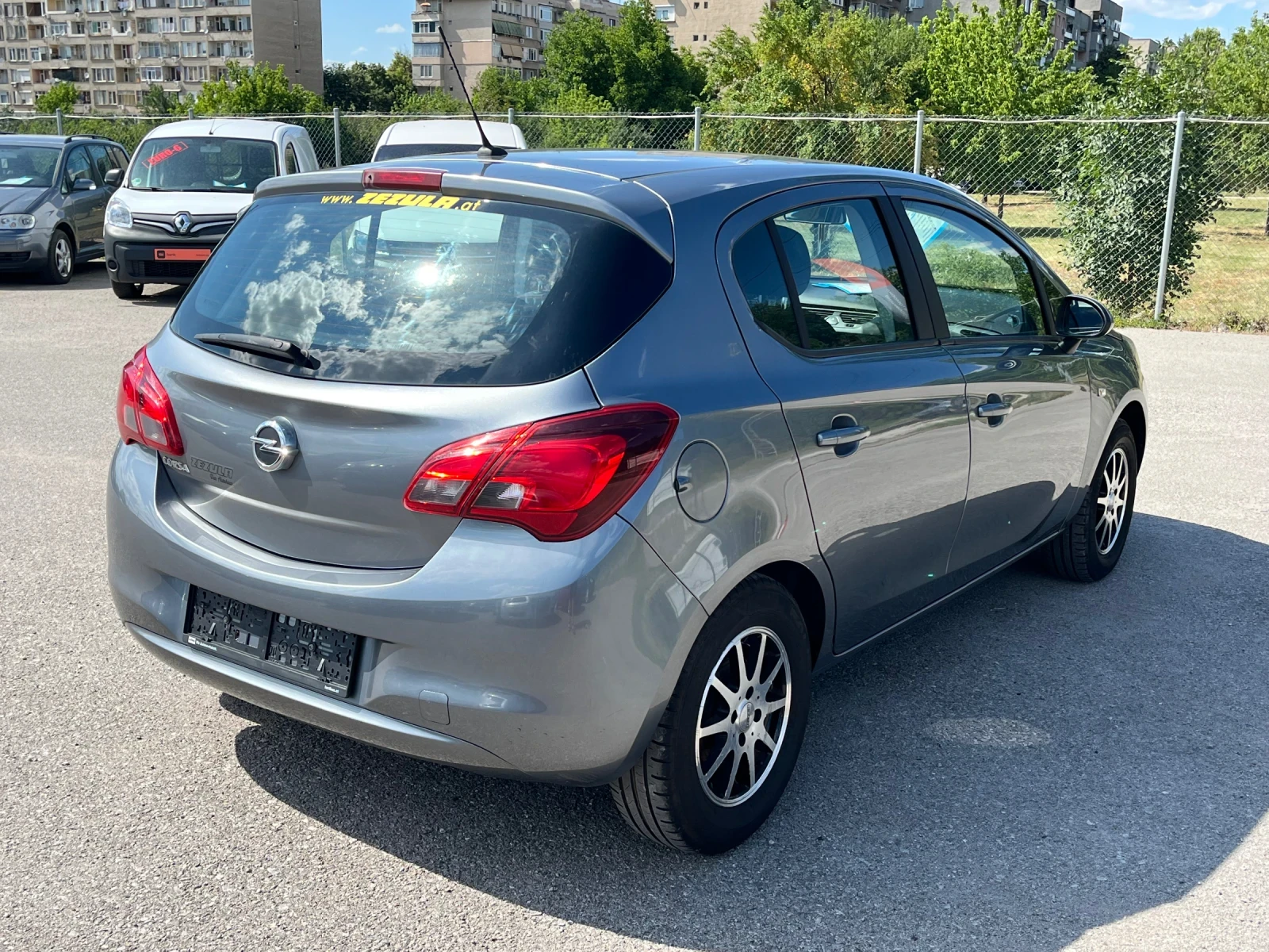 Opel Corsa Е 1.4i ОТЛИЧНА, снимка 5 - Автомобили и джипове - 55234509