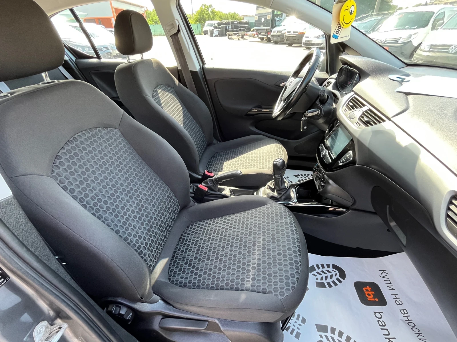 Opel Corsa Е 1.4i ОТЛИЧНА, снимка 10 - Автомобили и джипове - 55234509