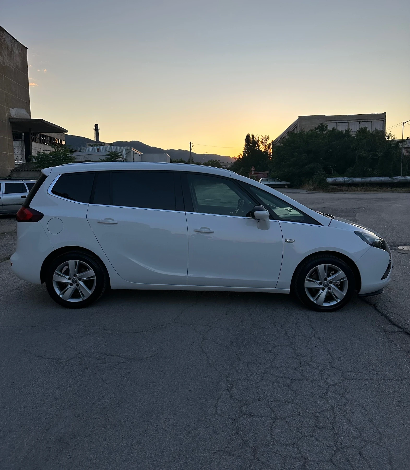 Opel Zafira 2.0 CDTI / 7m, снимка 5 - Автомобили и джипове - 55243300