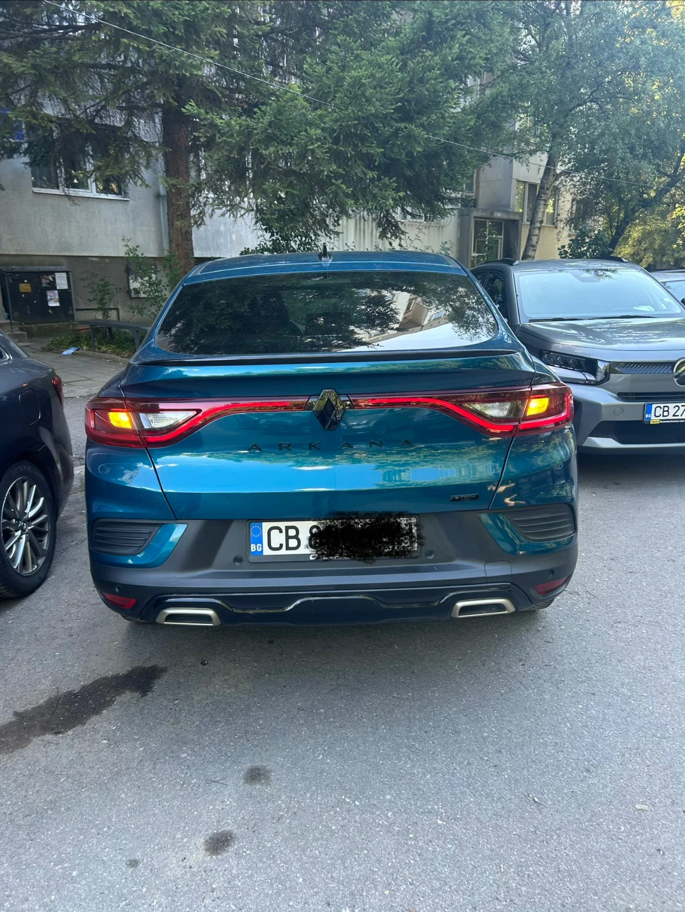 Renault Arkana 1.6 E-Teh хибрид, снимка 3 - Автомобили и джипове - 55339094