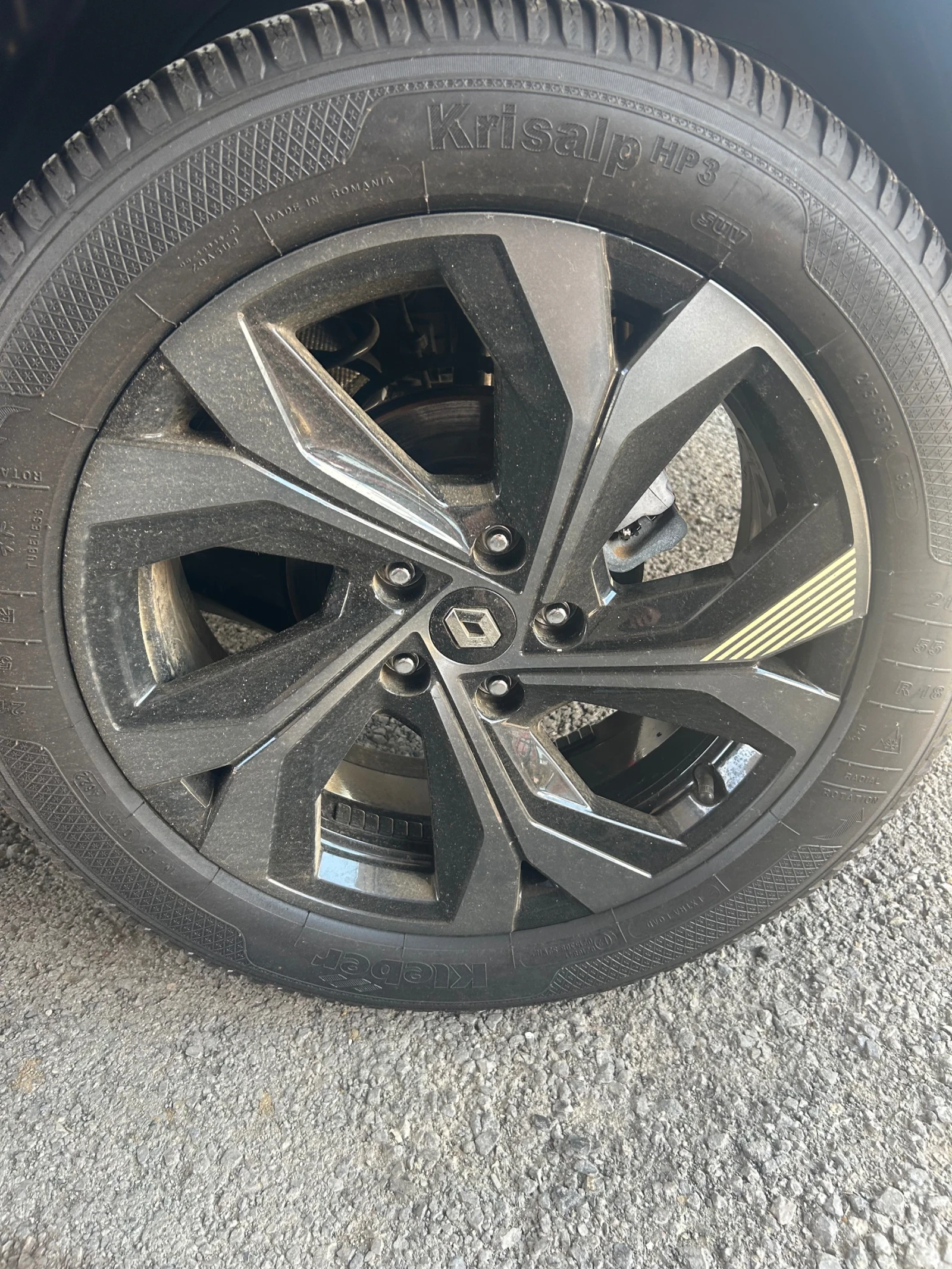 Renault Arkana 1.6 E-Teh хибрид, снимка 11 - Автомобили и джипове - 55339094