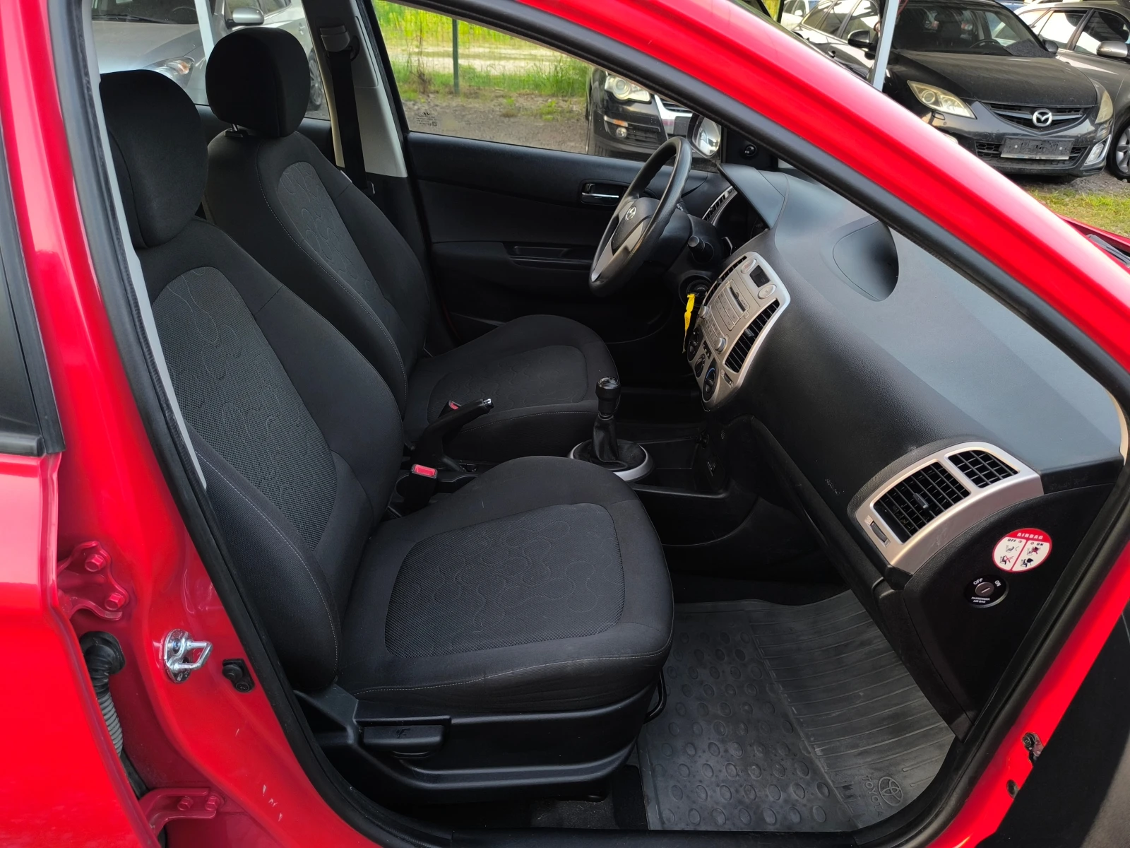 Hyundai I20 -1.2i-78кс(4-цилиндъра, верига)-КЛИМАТИК-EURO 5-, снимка 15 - Автомобили и джипове - 55922314