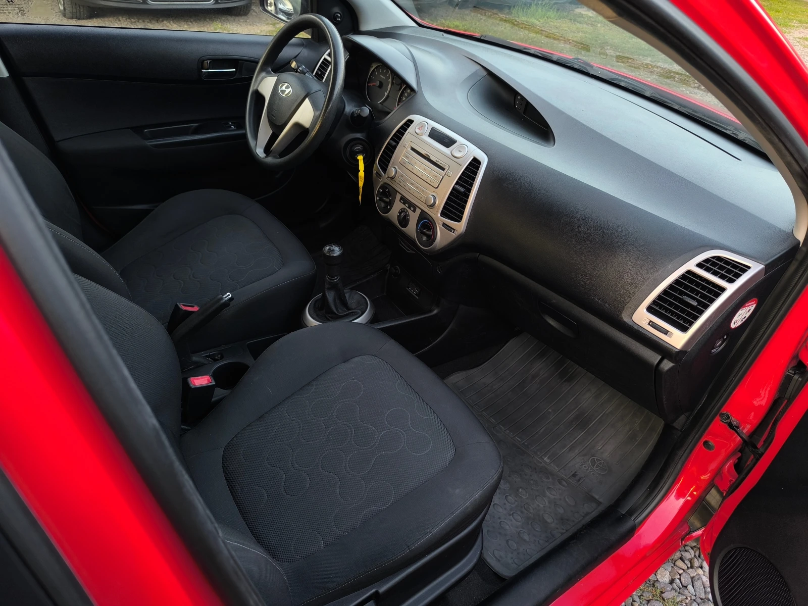 Hyundai I20 -1.2i-78кс(4-цилиндъра, верига)-КЛИМАТИК-EURO 5-, снимка 14 - Автомобили и джипове - 55922314