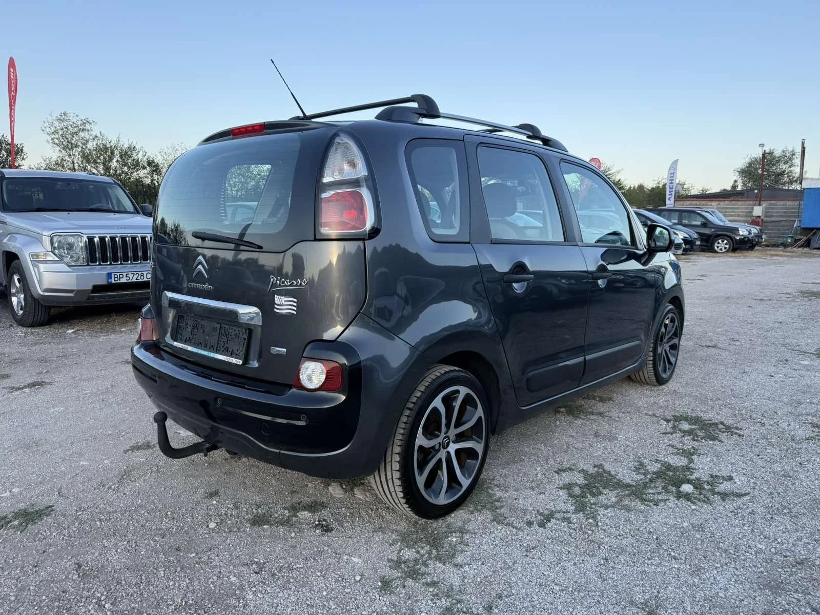 Citroen C3 Picasso 1.6 HDI АВТОМАТ LED ЧИСТО НОВ, снимка 5 - Автомобили и джипове - 55993560