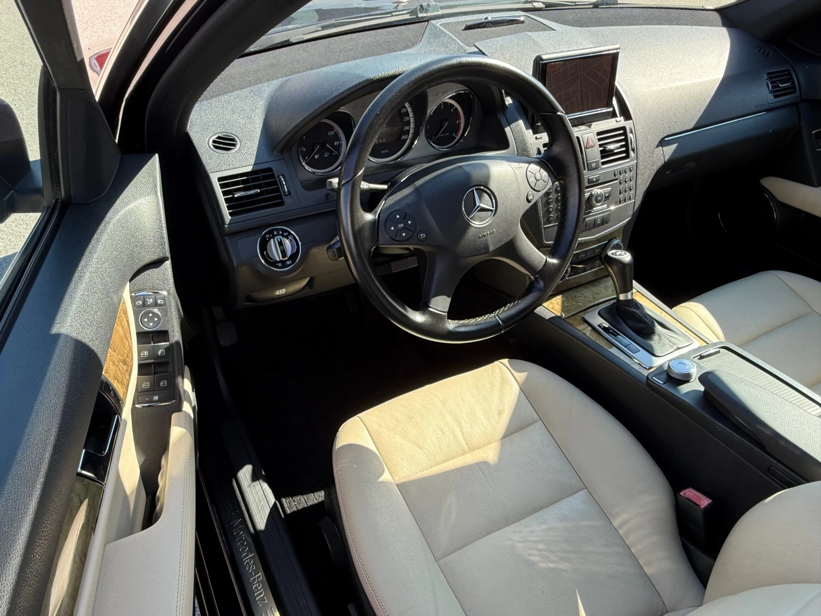 Mercedes-Benz C 200 CDI AVANTGARDE * OM646* 100% РЕАЛНИ КМ - ДОКАЗУЕМИ, снимка 10 - Автомобили и джипове - 56112888