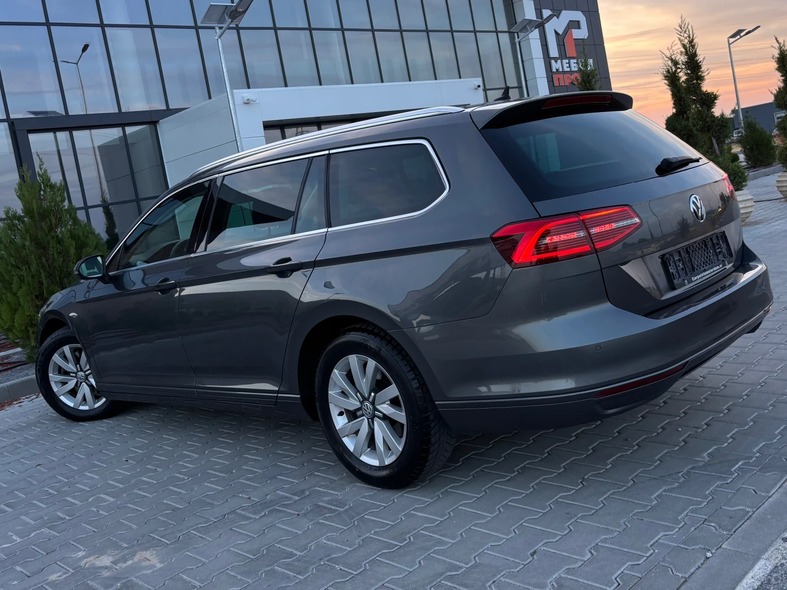 VW Passat DSG , снимка 4 - Автомобили и джипове - 56416213