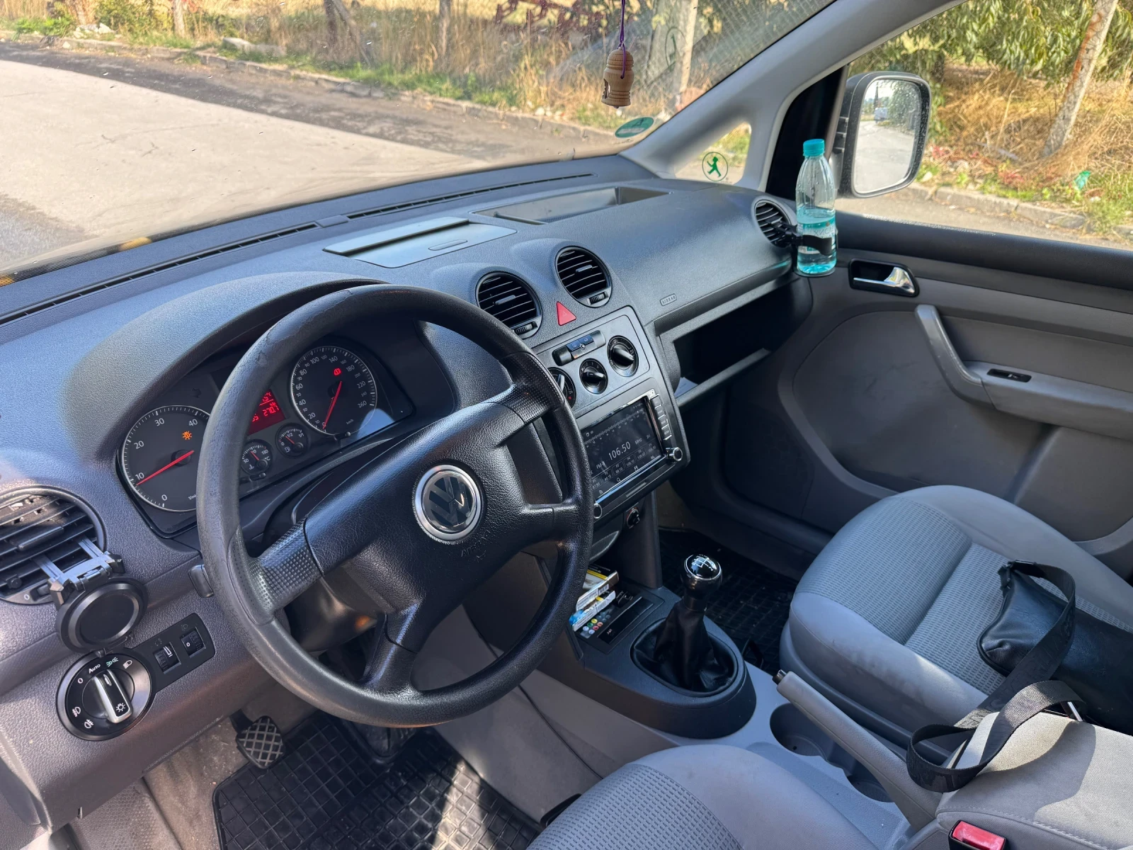 VW Caddy 1.9 TDI , снимка 5 - Автомобили и джипове - 56614978