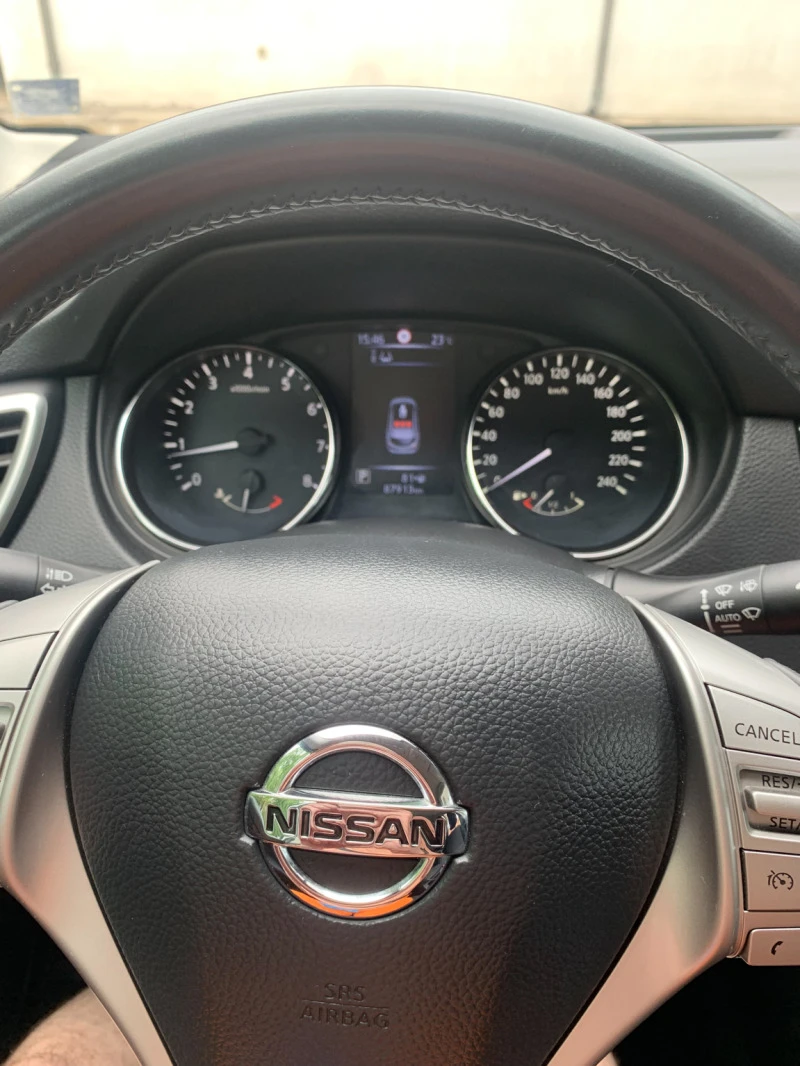 Nissan Qashqai, снимка 10 - Автомобили и джипове - 45842413