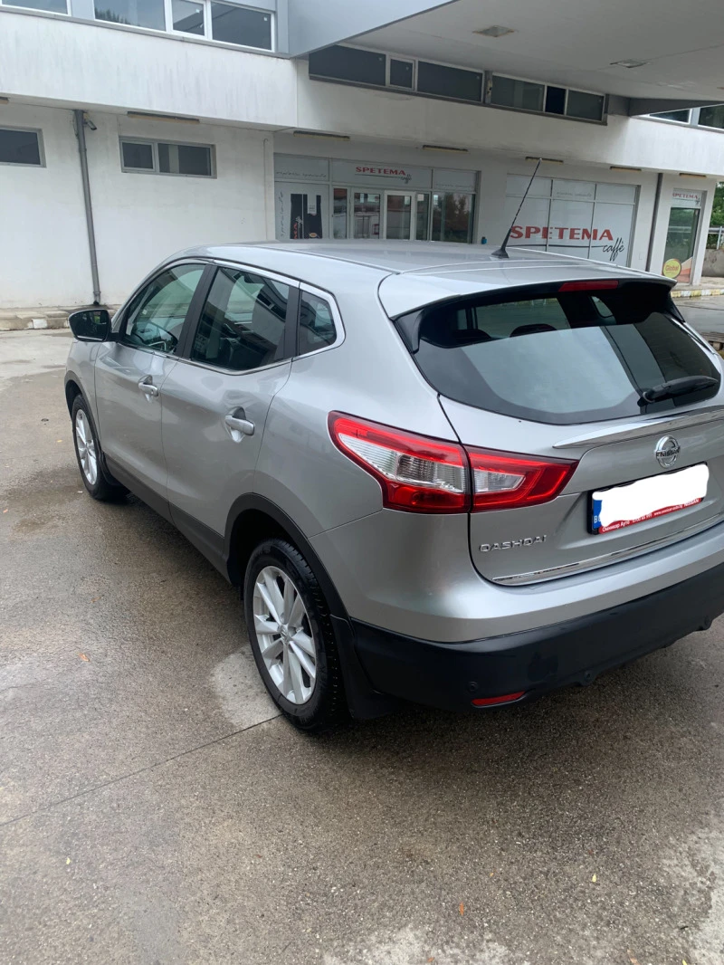 Nissan Qashqai, снимка 6 - Автомобили и джипове - 45842413