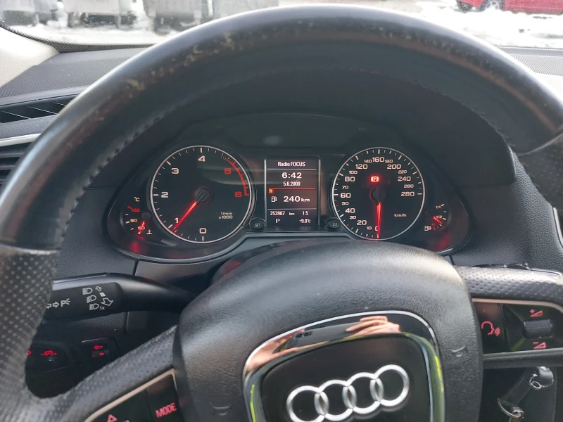 Audi Q5 2.0 170кс., снимка 6 - Автомобили и джипове - 47252431