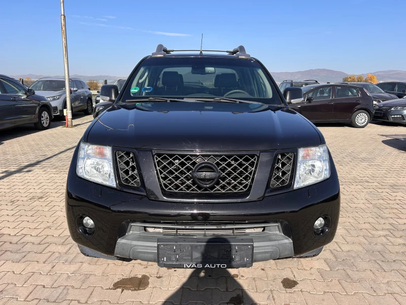 Nissan Navara 3.0DCI 4X4 AVTOMAT/KOJA ЛИЗИНГ, снимка 3 - Автомобили и джипове - 47411091