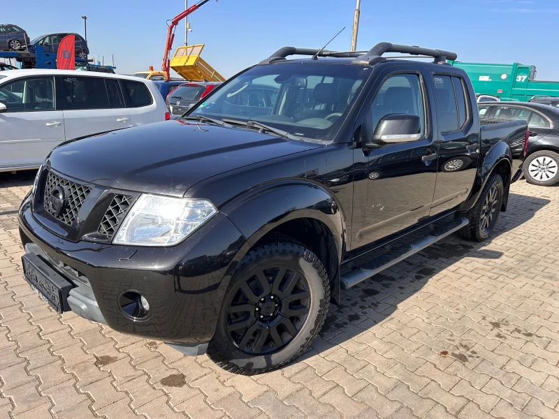 Nissan Navara 3.0DCI 4X4 AVTOMAT/KOJA ЛИЗИНГ, снимка 1 - Автомобили и джипове - 47411091