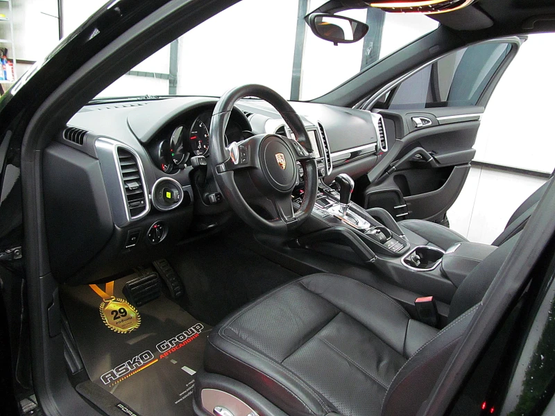Porsche Cayenne PANORAMA/BOSE/BIXENON-8скорости/СОБСТВЕН ЛИЗИНГ, снимка 13 - Автомобили и джипове - 51989894