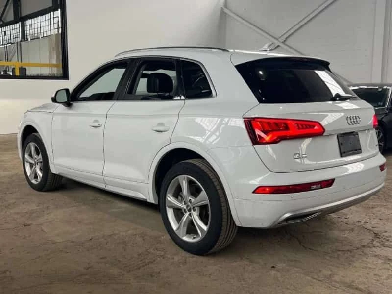 Audi Q5  Progressiv / CAMERA / ПОДГРЕВИ / CAR PLAY , снимка 9 - Автомобили и джипове - 54127041