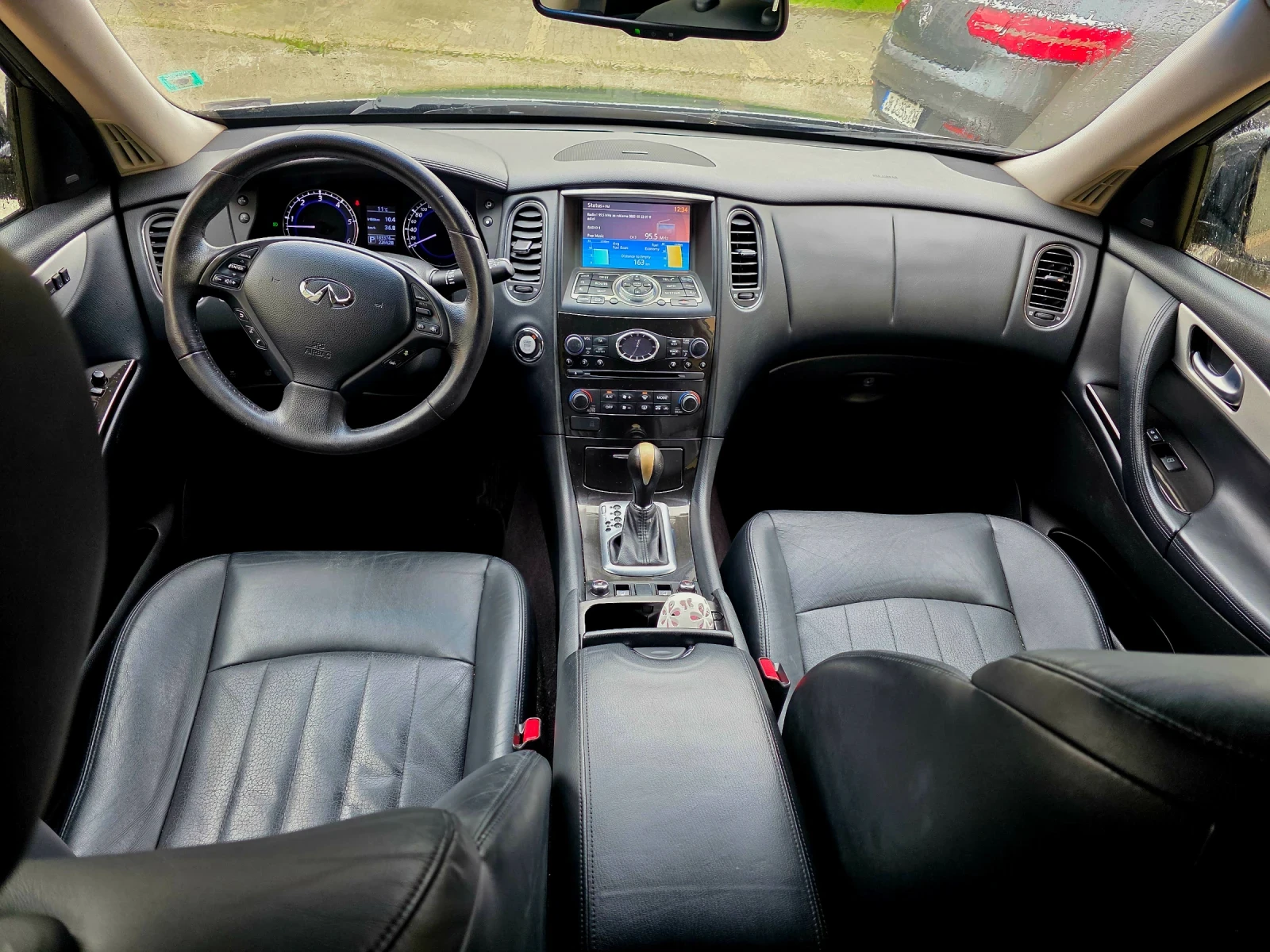 Infiniti QX50 3.0d* 4x4* GT Premium - изображение 10