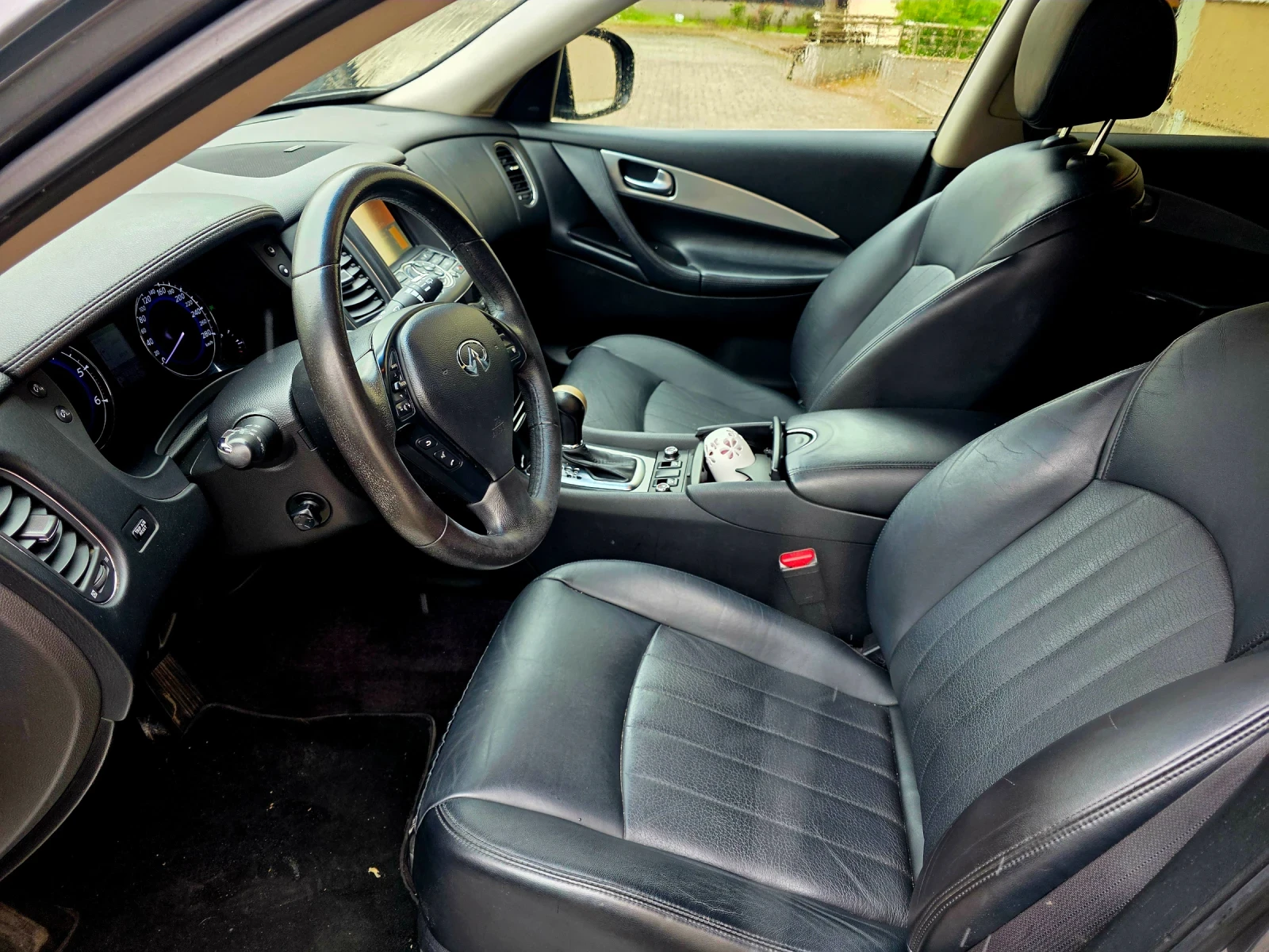 Infiniti QX50 3.0d* 4x4* GT Premium - изображение 8