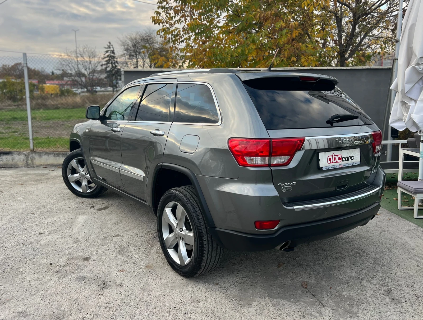 Jeep Grand cherokee 3.0CRD 4WD Overland - изображение 5